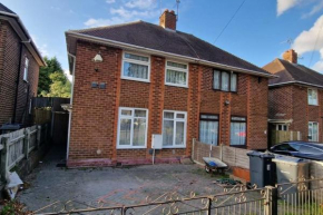 3 Bedrooms semi-detached house,near airport,NEC